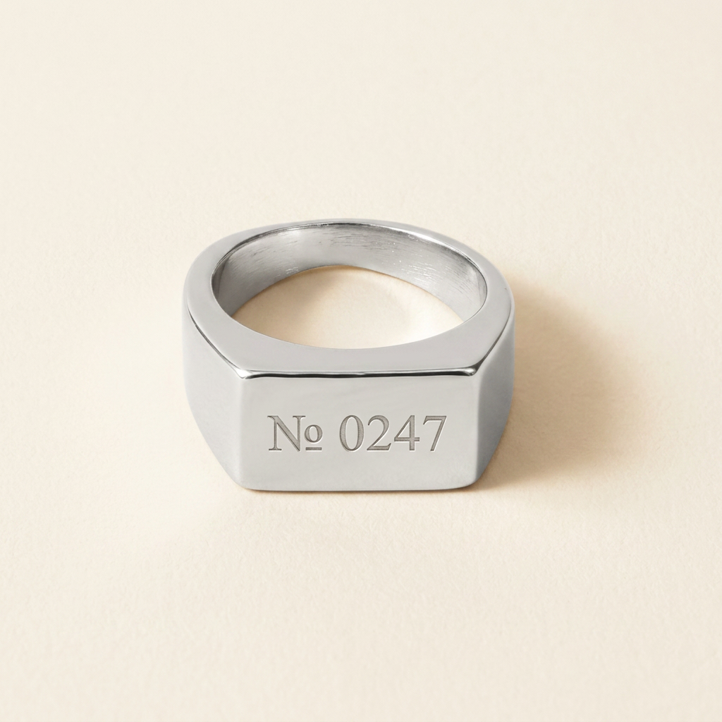 Signet Bond ring in platinum with engraved bond number